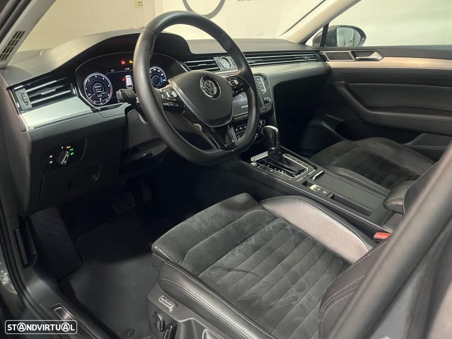 VW Passat Variant 2.0 TDi Highline DSG - 11