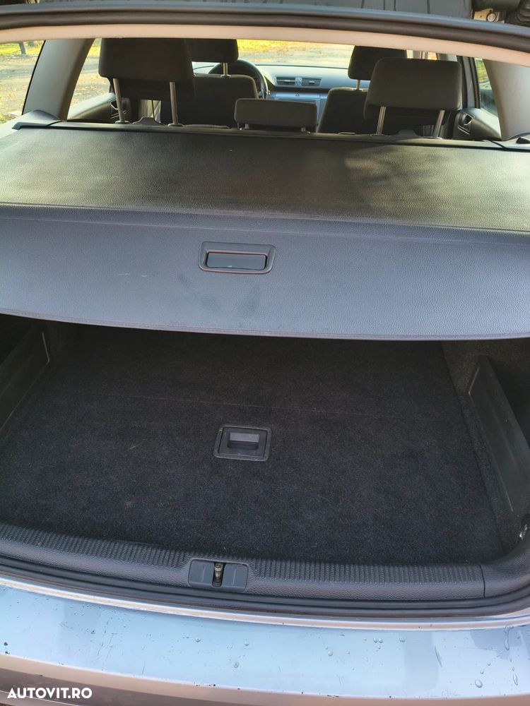 Volkswagen Passat Variant 1.6 TDI BlueMotion - 8