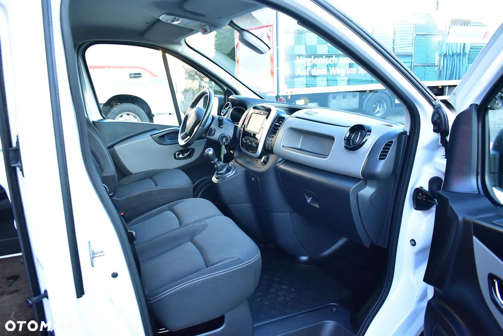 Renault Trafic 1.6 D 145 KM /Blaszak L2H2 / Wysoki ! / Oryginalny przebieg / Sprowadzony z Niemiec ! - 19