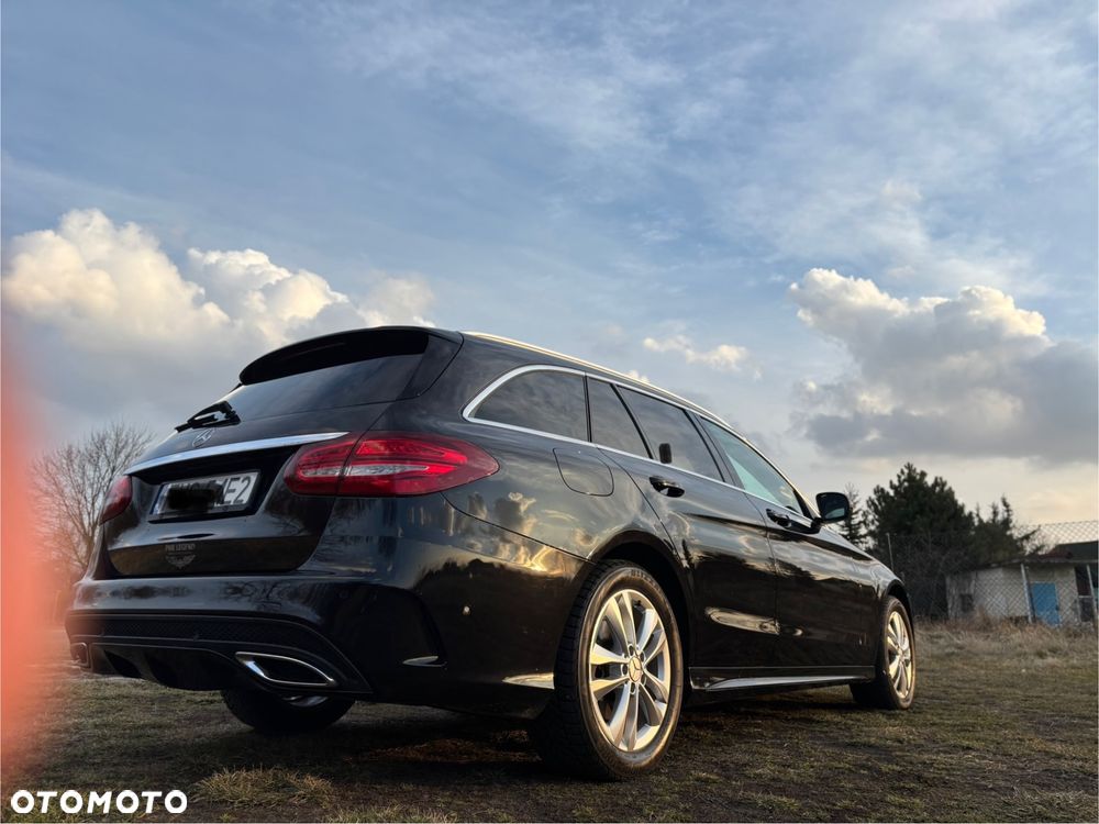 Mercedes-Benz Klasa C 300 BlueTEC Hybrid T 7G-TRONIC Edition 1 - 9