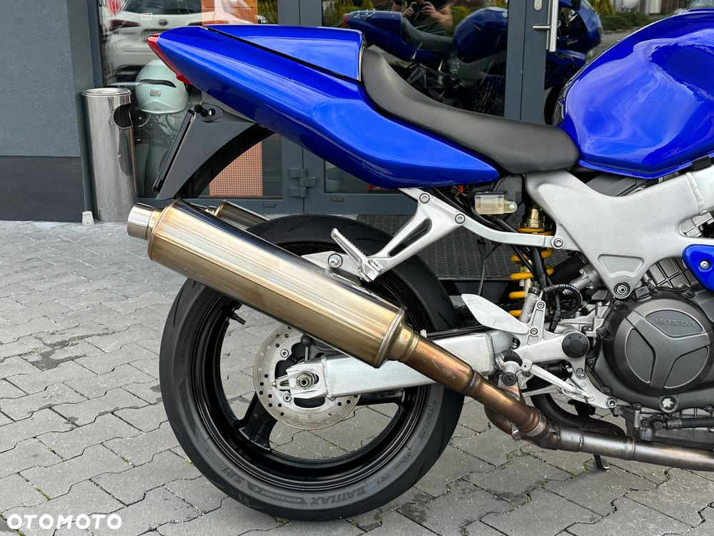 Honda VTR - 6