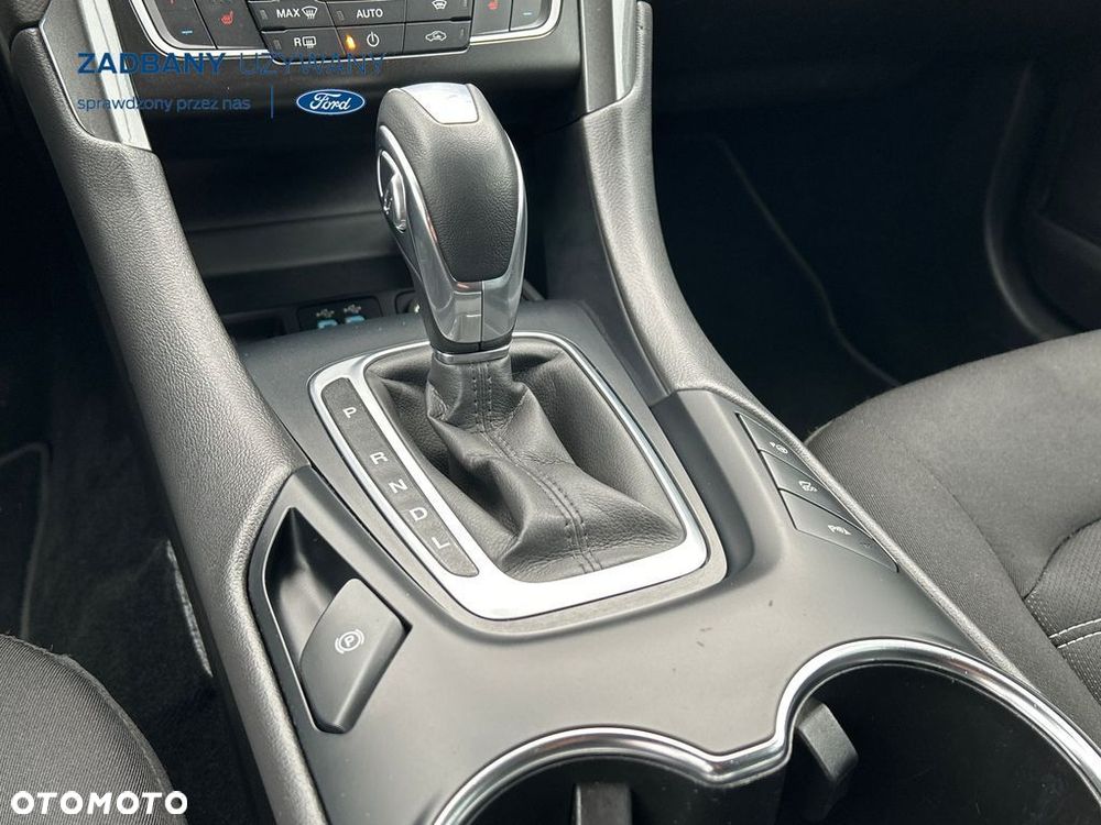 Ford Mondeo 2.0 Hybrid Trend - 15