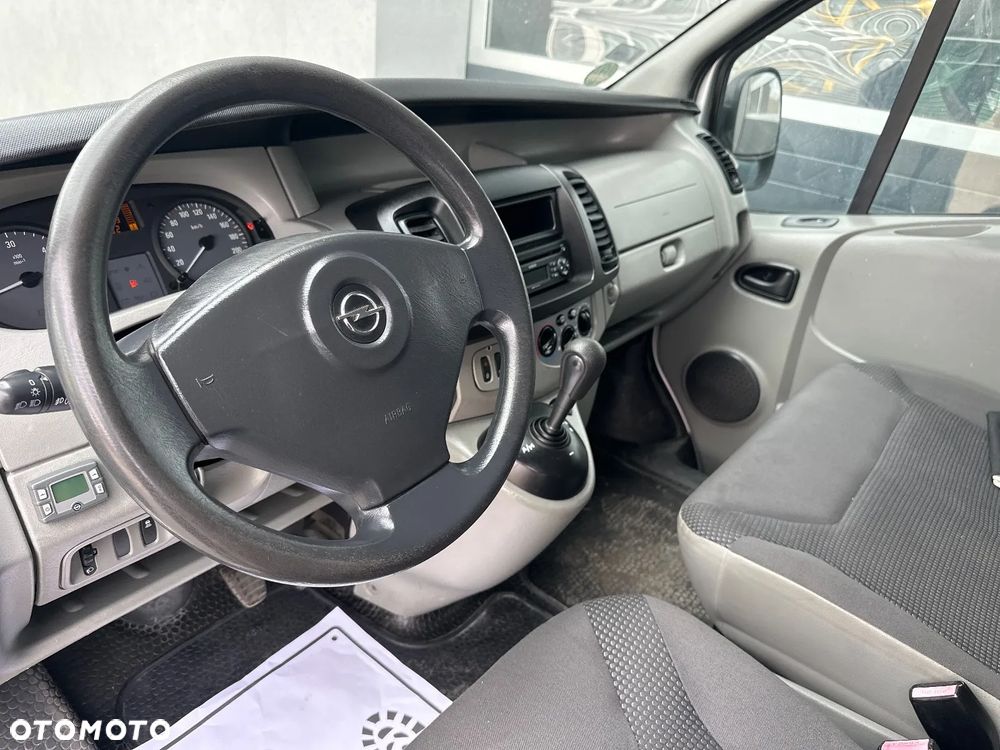 Opel VIVARO - 21
