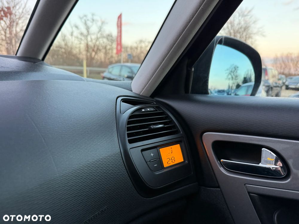 Citroën C4 Grand Picasso 2.0i Impress MCP - 19