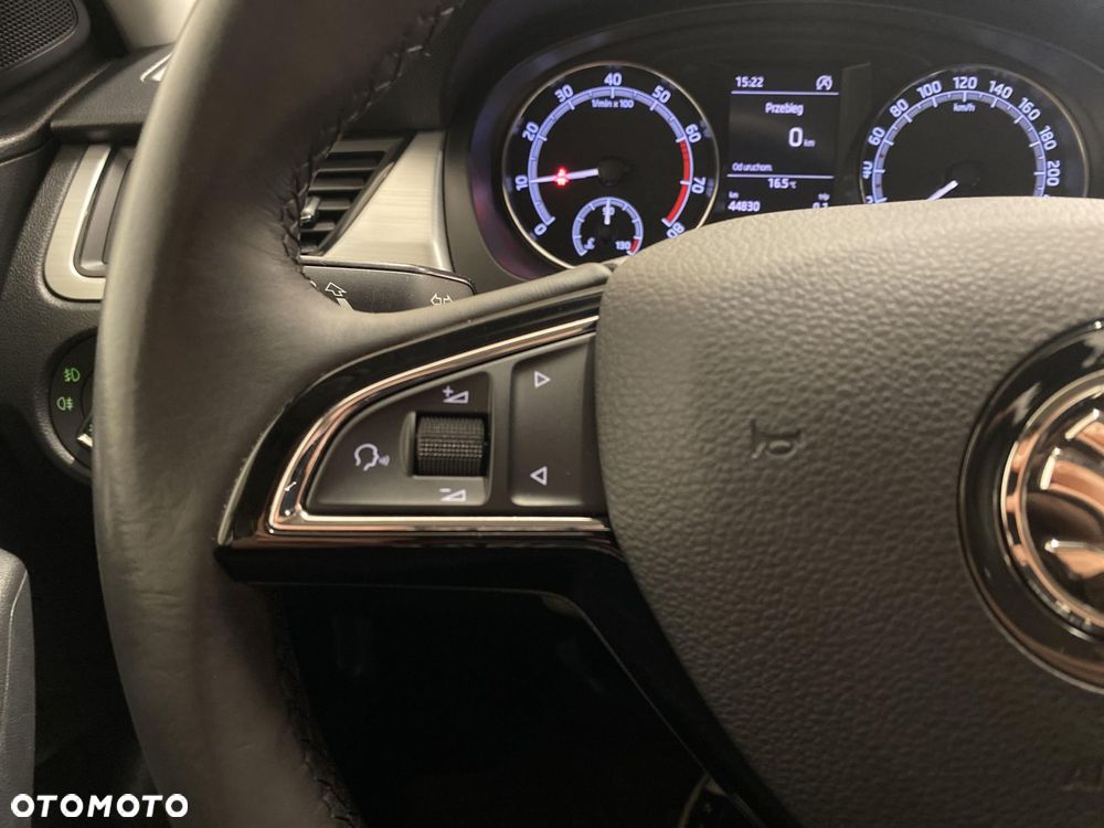 Skoda RAPID Spb 1.0 TSI Active - 13