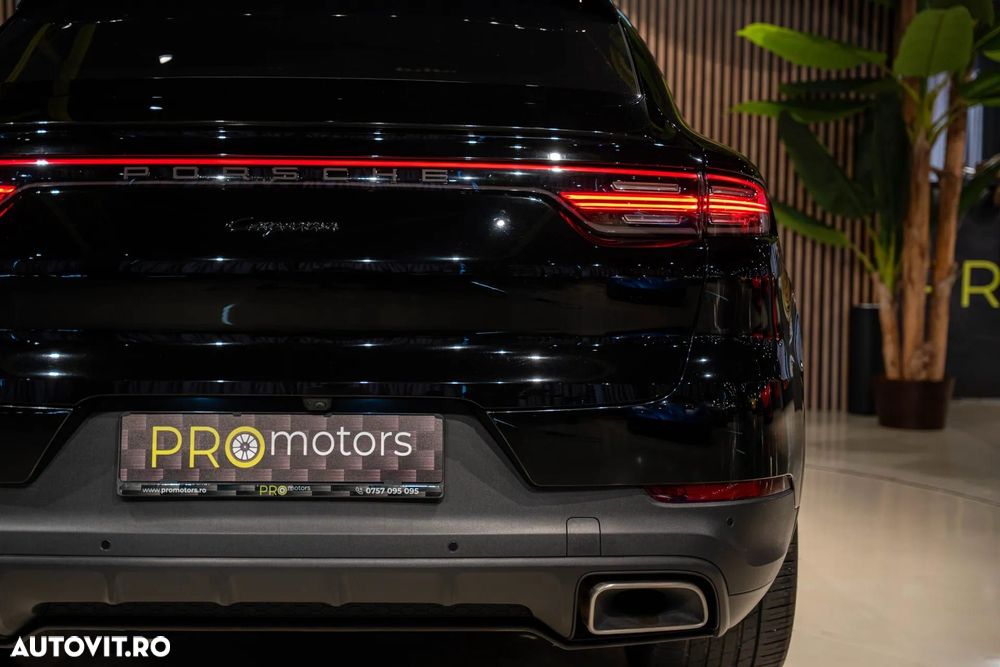 Porsche Cayenne Coupe - 16