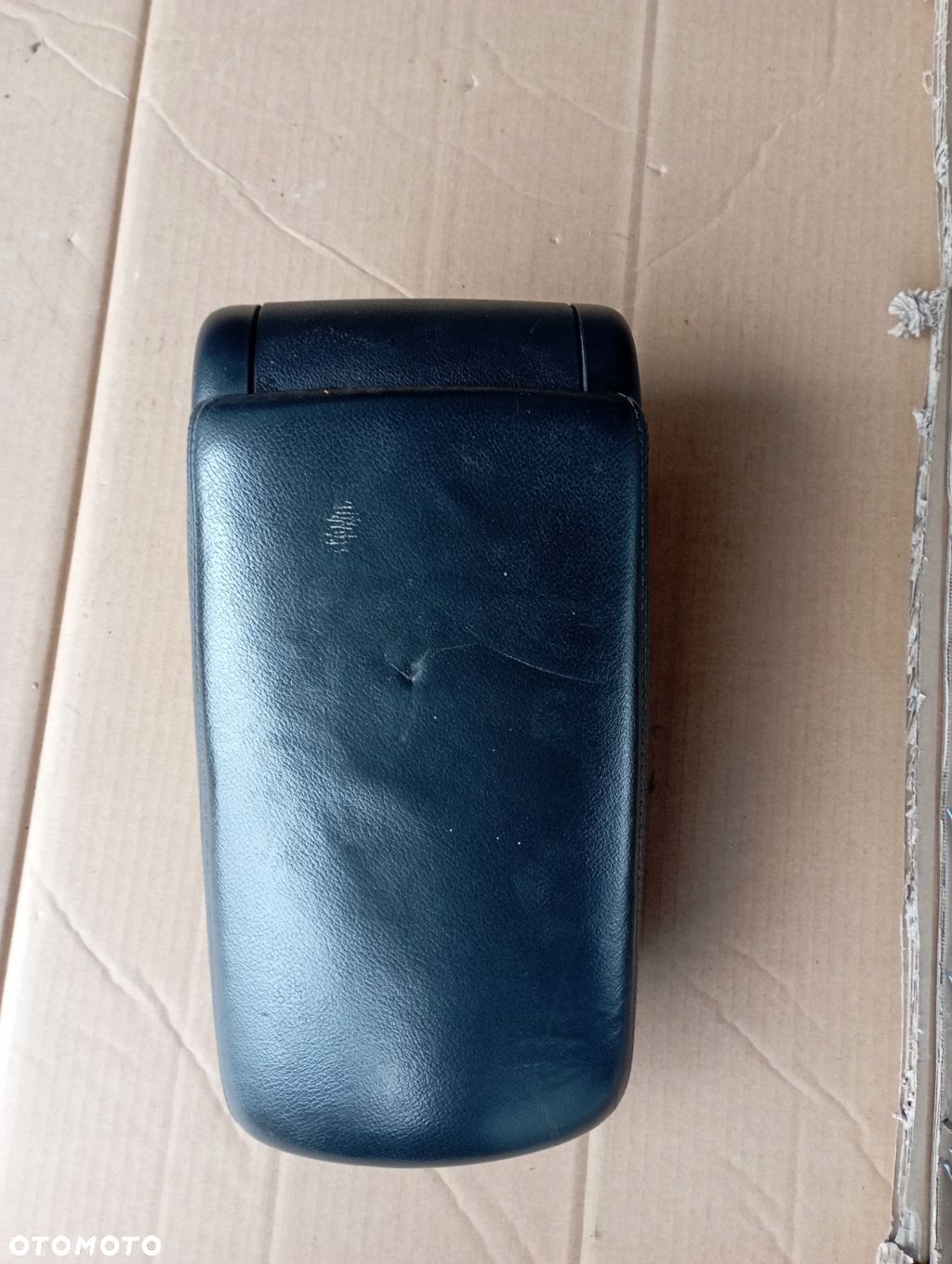 AUDI A6 C6 PODŁOKIETNIK 4F0864114 - 1