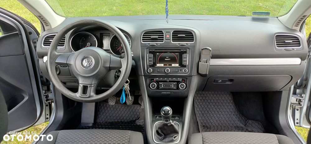 Volkswagen Golf 1.6 TDI Comfortline - 10
