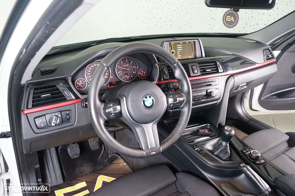 BMW 318 d Touring Line Sport - 16