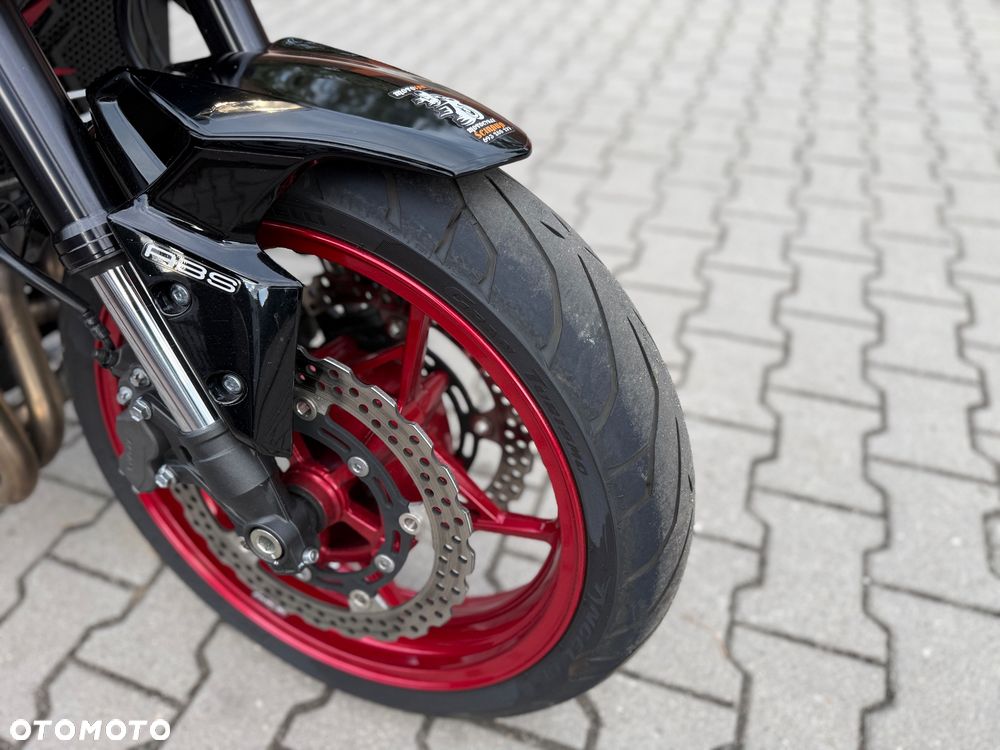 Kawasaki Z - 6