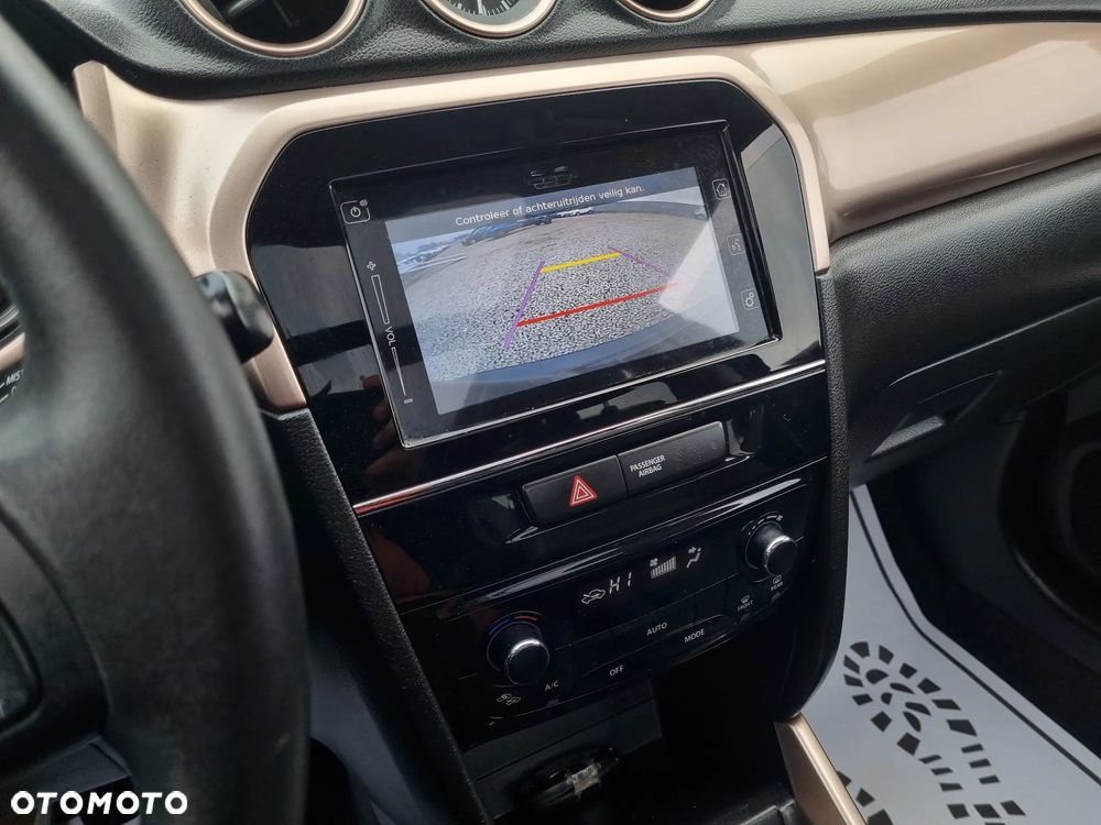 Suzuki Vitara 1.6 Premium 2WD - 22