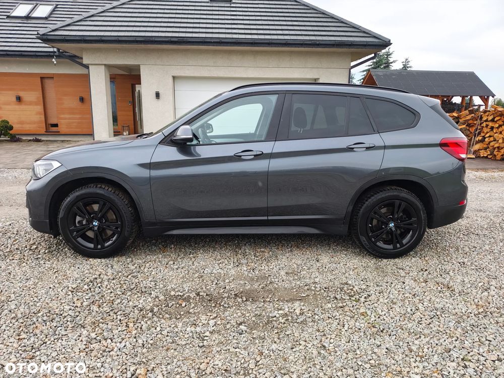 BMW X1 sDrive20i Advantage - 2
