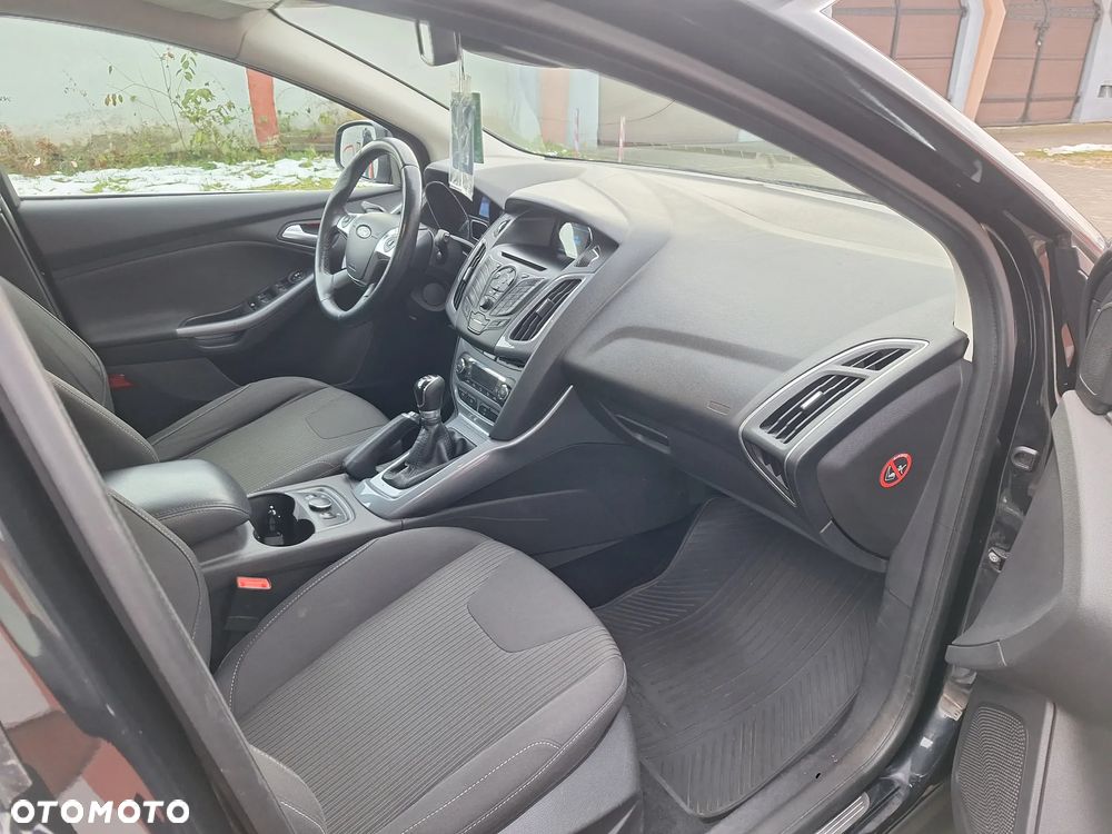 Ford Focus - 13