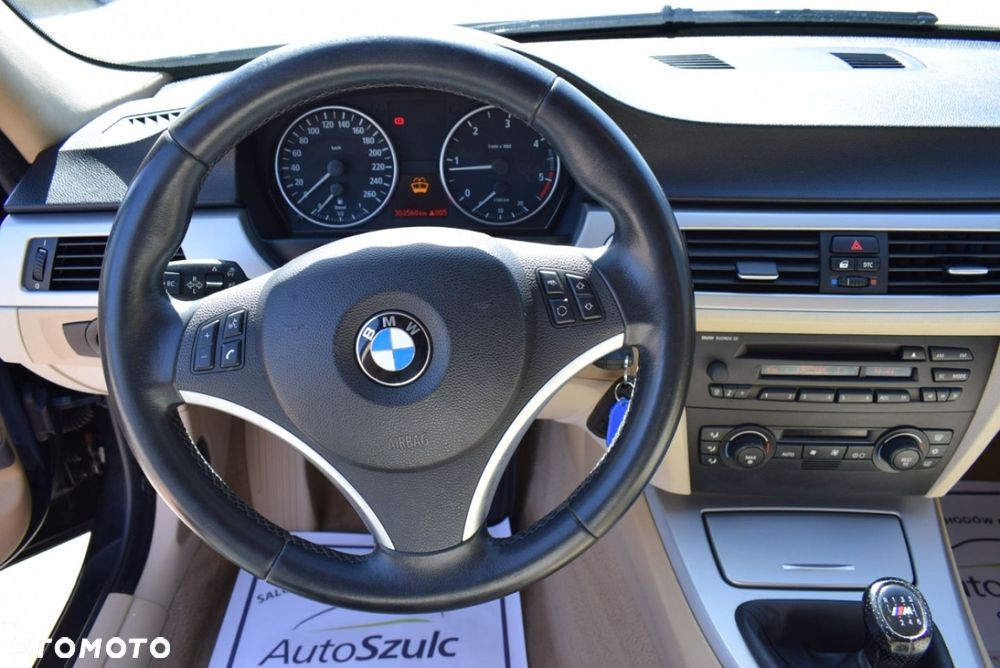 BMW Seria 3 - 24