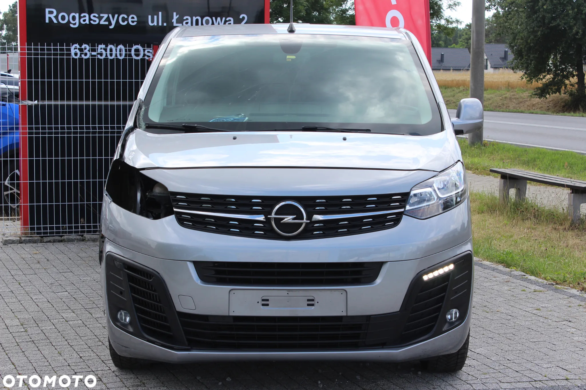 Opel Vivaro - 2
