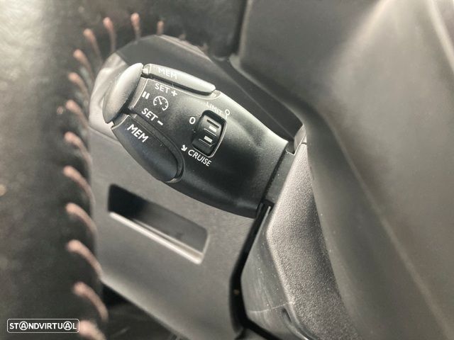 Peugeot 3008 1.5 BlueHDi Active Pack - 18