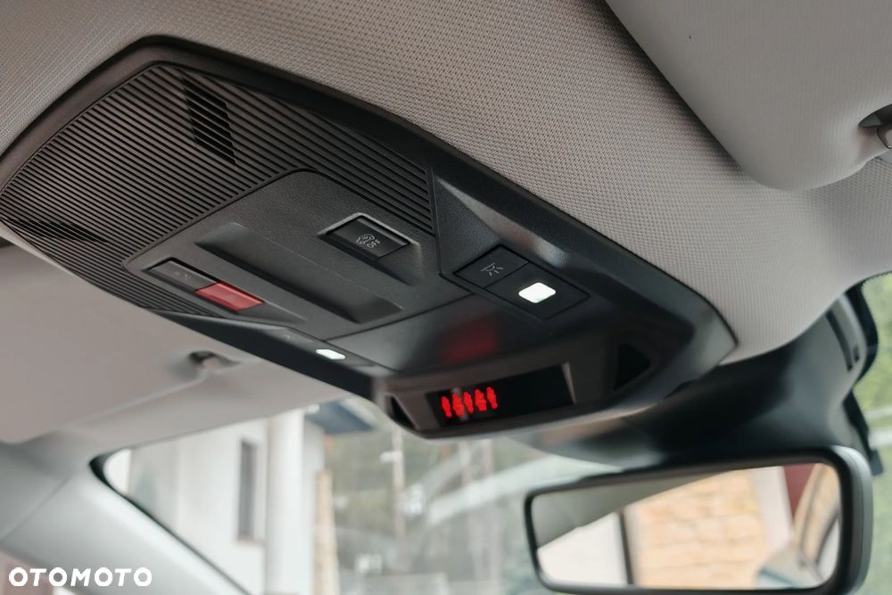 Peugeot 308 1.5 BlueHDi Allure S&S EAT8 - 28