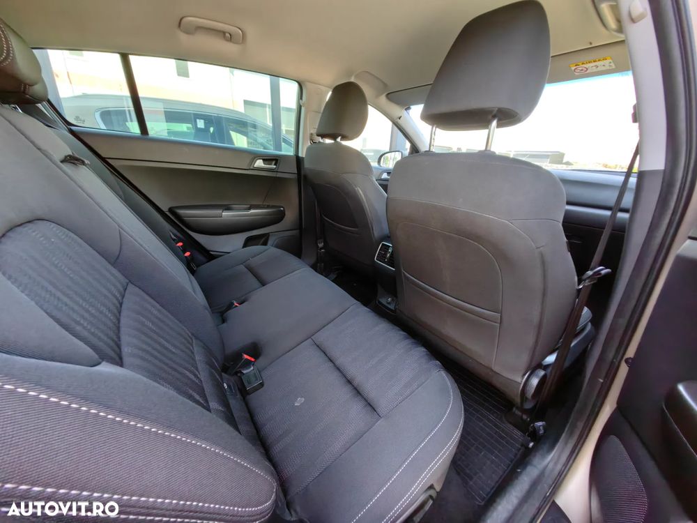 Kia Sportage 1.6 GDI 6MT 4x2 Style - 8