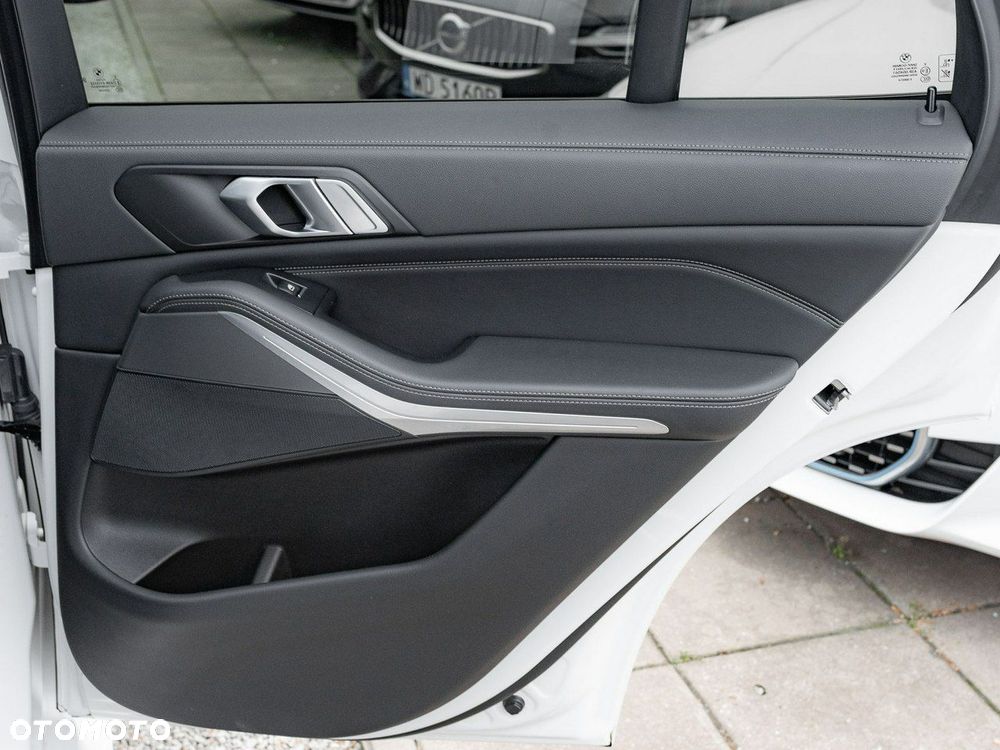 BMW X5 xDrive25d - 29