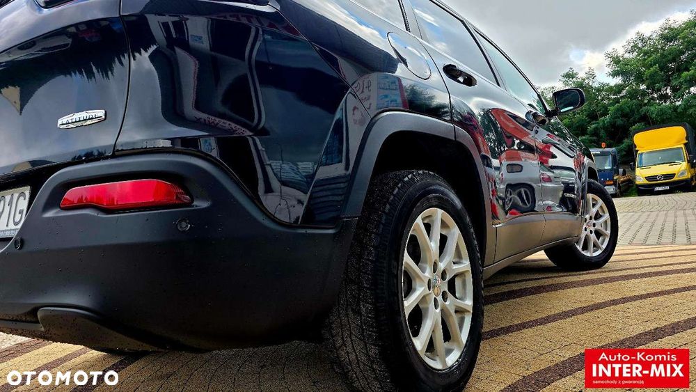 Jeep Cherokee - 13