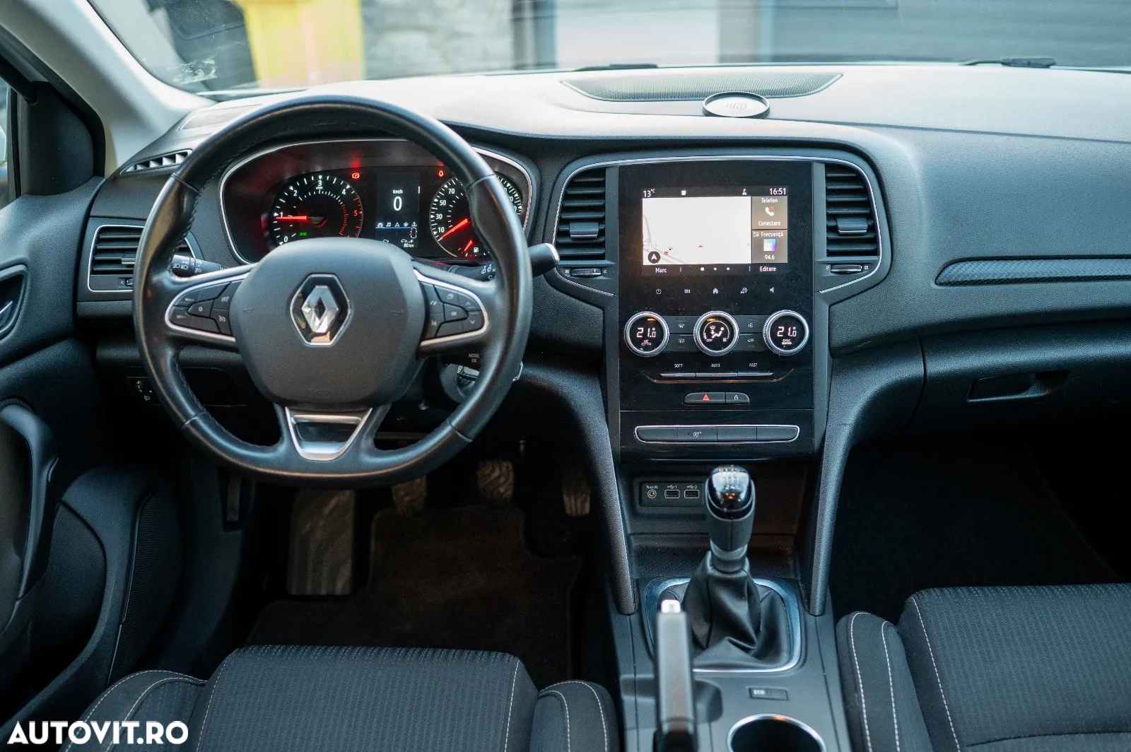 Renault Megane BLUE dCi Limited - 19