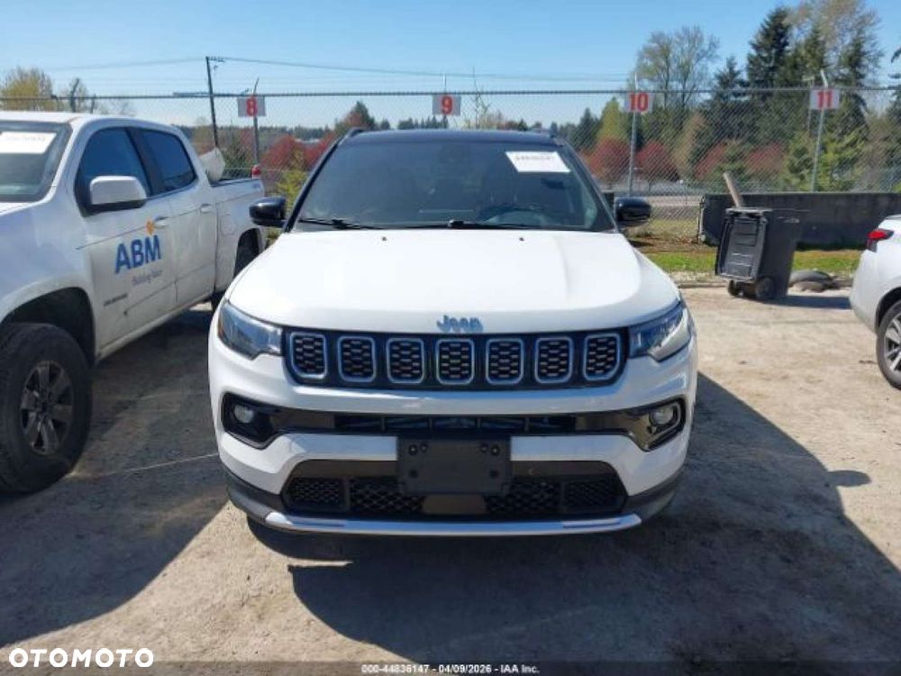 Jeep Compass - 9