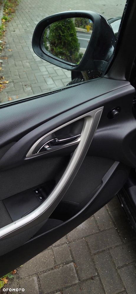 Opel Astra 2.0 CDTI DPF Automatik Design Edition - 24