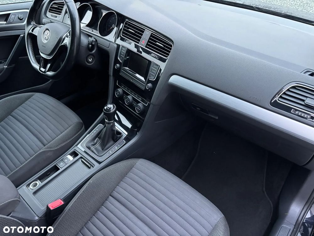 Volkswagen Golf 1.2 TSI BlueMotion Technology Cup - 21