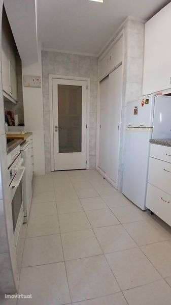 T2 Jardins Arrábida - Arrenda-se - Grande imagem: 3/12