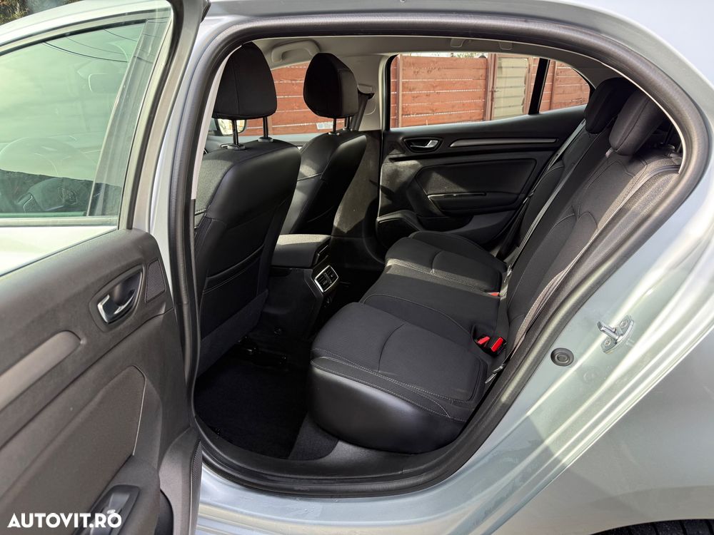 Renault Megane Blue dCi Zen - 6