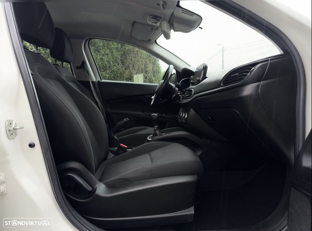 Fiat Tipo Station Wagon 1.3 M-Jet Lounge - 7