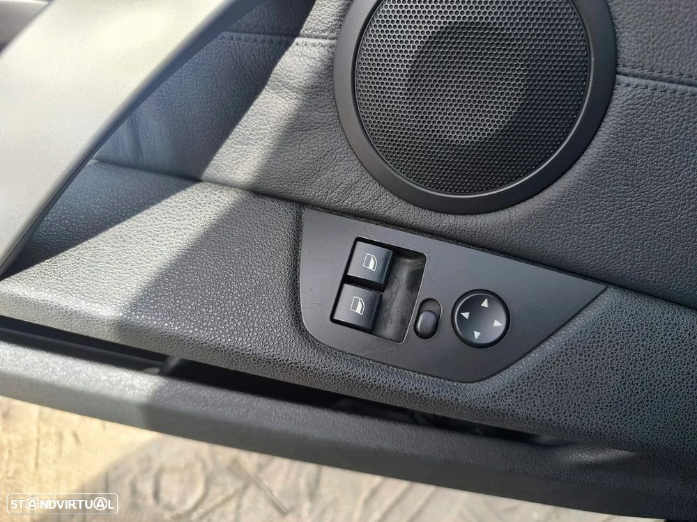 BMW Z4 2.0i - 21