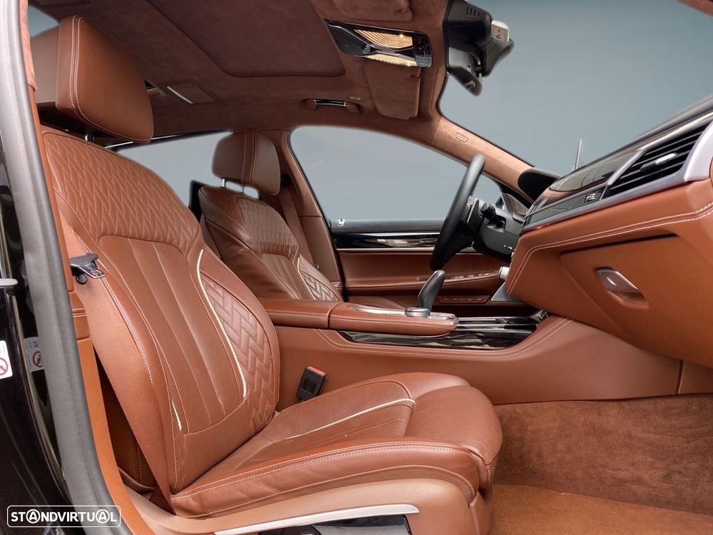 BMW 740 Le iPerformance Pack M - 23