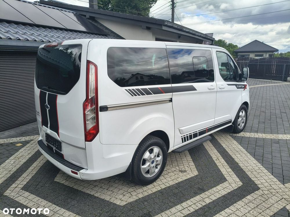 Ford Tourneo Custom - 6