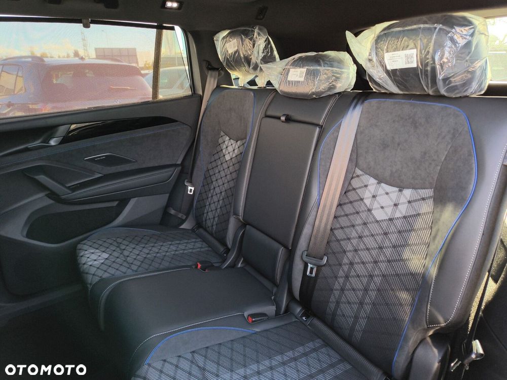 Volkswagen Tayron 2.0 TSI 4Mot R-Line Plus DSG - 23