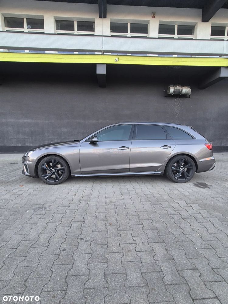 Audi A4 Avant 45 TFSI quattro S tronic S line - 4
