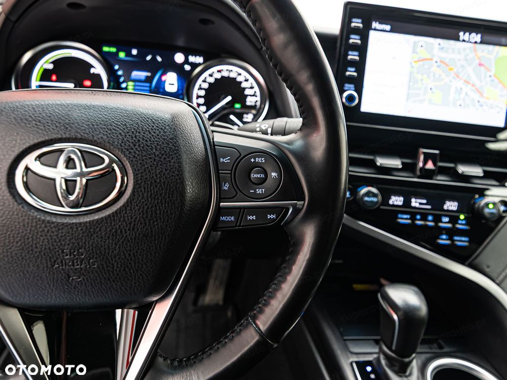 Toyota Camry 2.5 Hybrid Executive CVT - 17