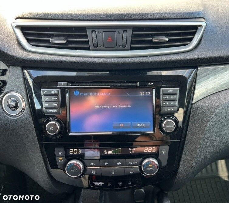 Nissan Qashqai 1.2 DIG-T N-Connecta Xtronic EU6 - 24