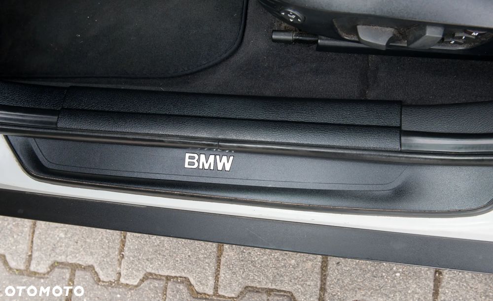 BMW X1 xDrive28i - 23