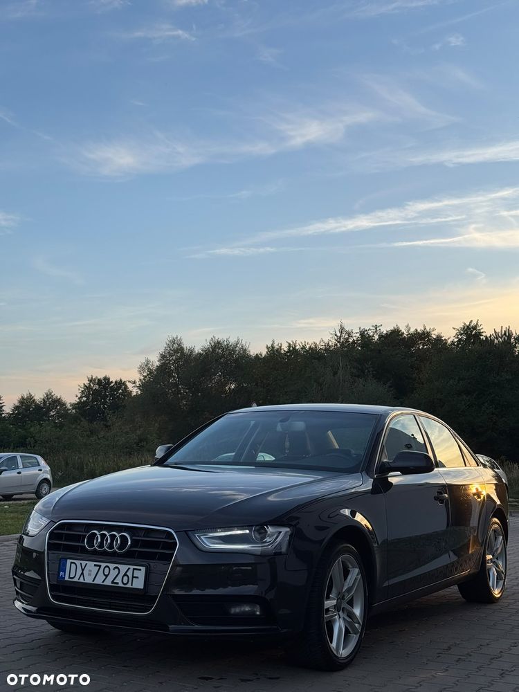 Audi A4 Limousine - 9