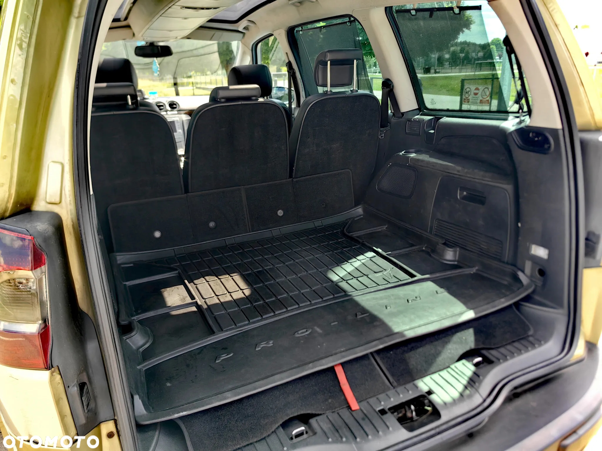 Ford Galaxy 1.8 TDCi Ghia - 20