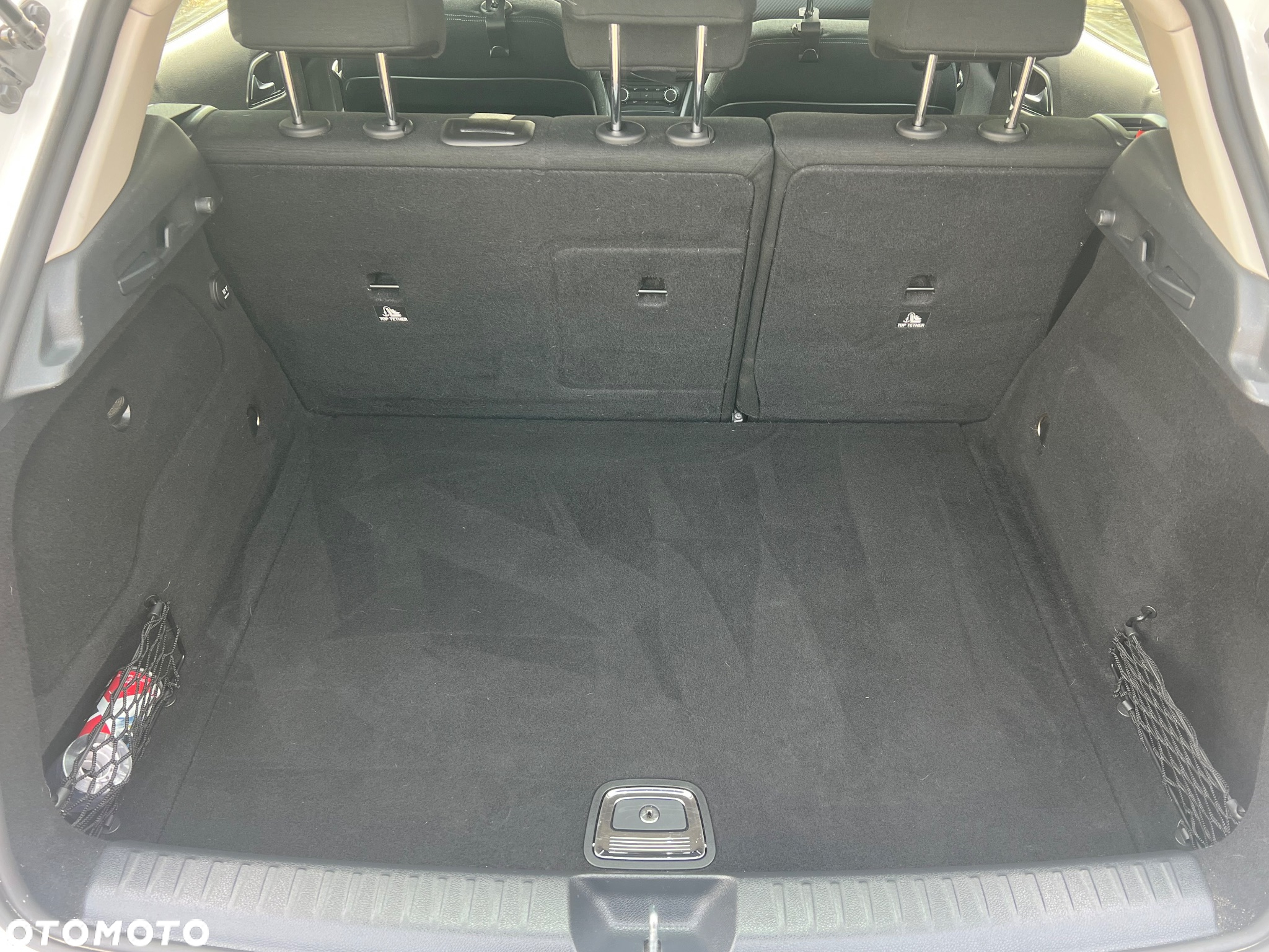 Mercedes-Benz GLA 200 d 4-Matic - 13