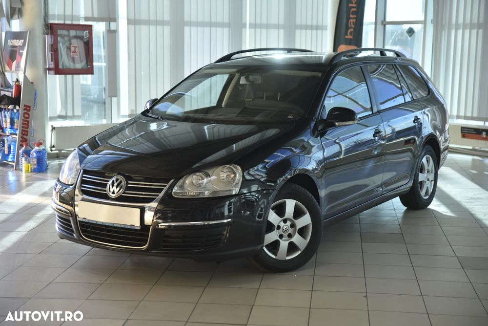 Volkswagen Golf 1.9 TDI DPF Tour Edition - 1