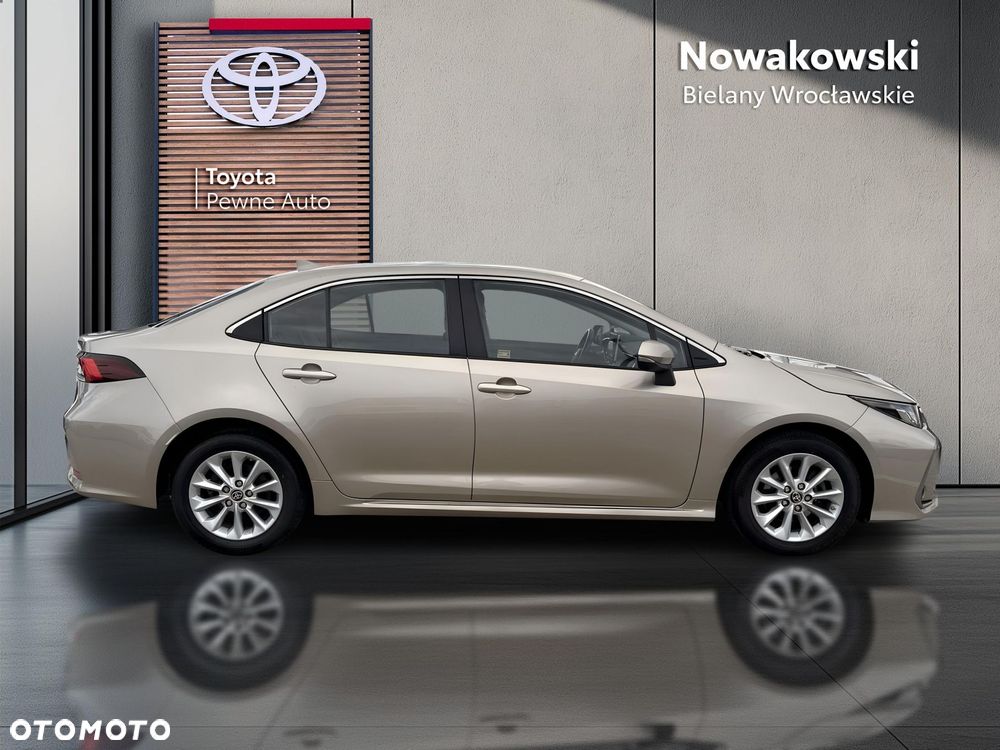 Toyota Corolla - 6