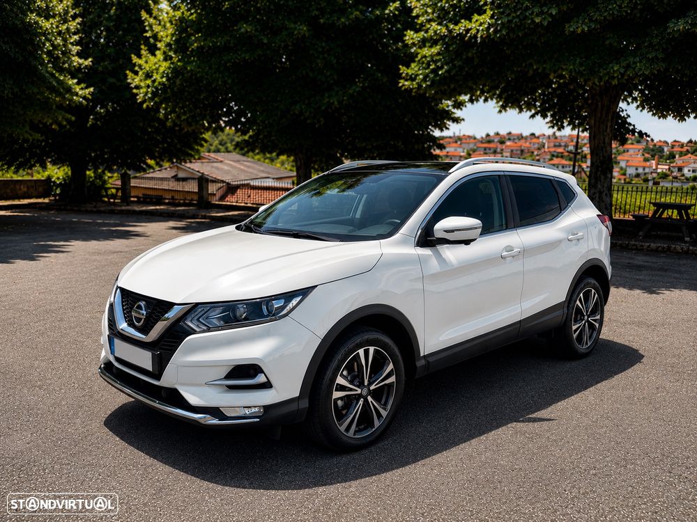 Nissan Qashqai 1.5 dCi N-Connecta 18 - 1
