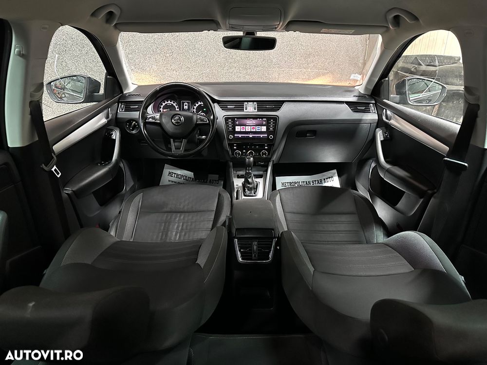 Skoda Octavia 2.0 TDI DSG Style - 6
