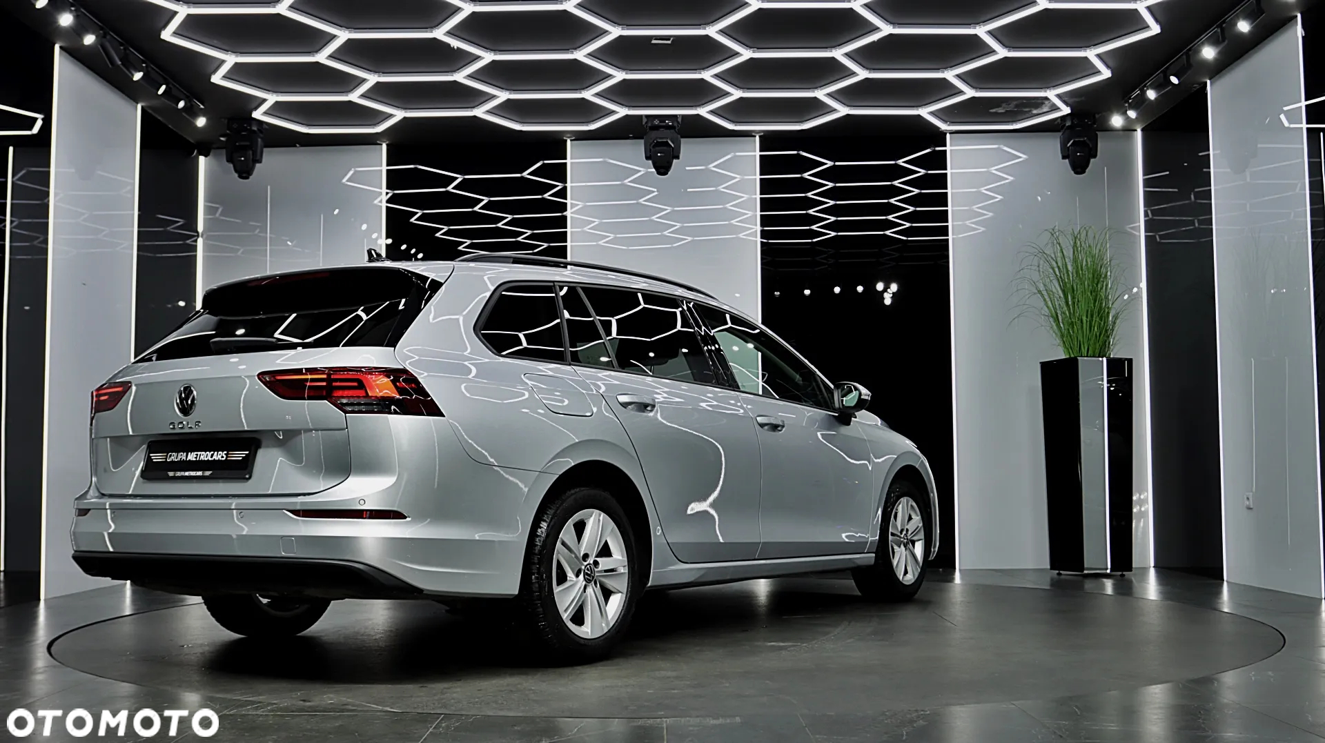 Volkswagen Golf VIII 1.5 TSI EVO Life - 9