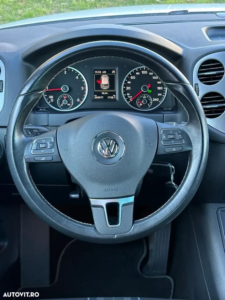 Volkswagen Tiguan 2.0 TDI SCR 4MOTION BlueMotion Technology DSG Lounge Sport & Style - 26