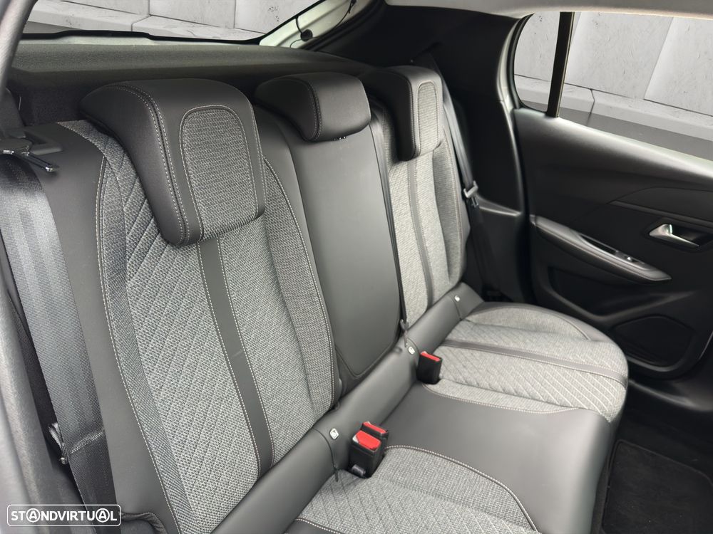 Peugeot e-208 50 kWh Allure - 14