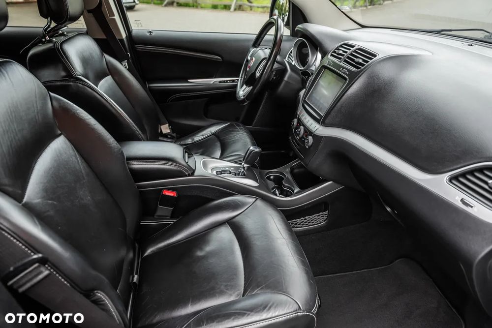 Fiat Freemont 2.0 Multijet Lounge AWD - 33